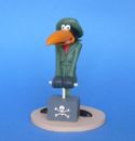 Approximate size: 8.5Wx9Dx12.5H cm

A skinny Italian crow with a heart as black as his feathers. He is the Baron�s henchman and a mechanic to his vast array of evil inventions. Whatever Greenback wants, Stiletto will have a stab at, but despite his name he�s far from sharp. Most likely to say 